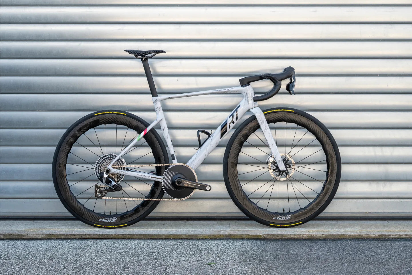Officine Mattio Vento RT T1100 carbon race frameset — official gallery detail
