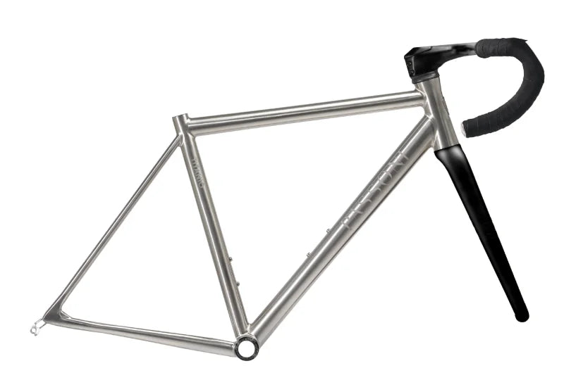Passoni OT-01 T24032 size 50, RAW titanium frame and UD Glossy carbon fork; manufacturer reference